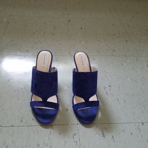 TAHARI SHOES